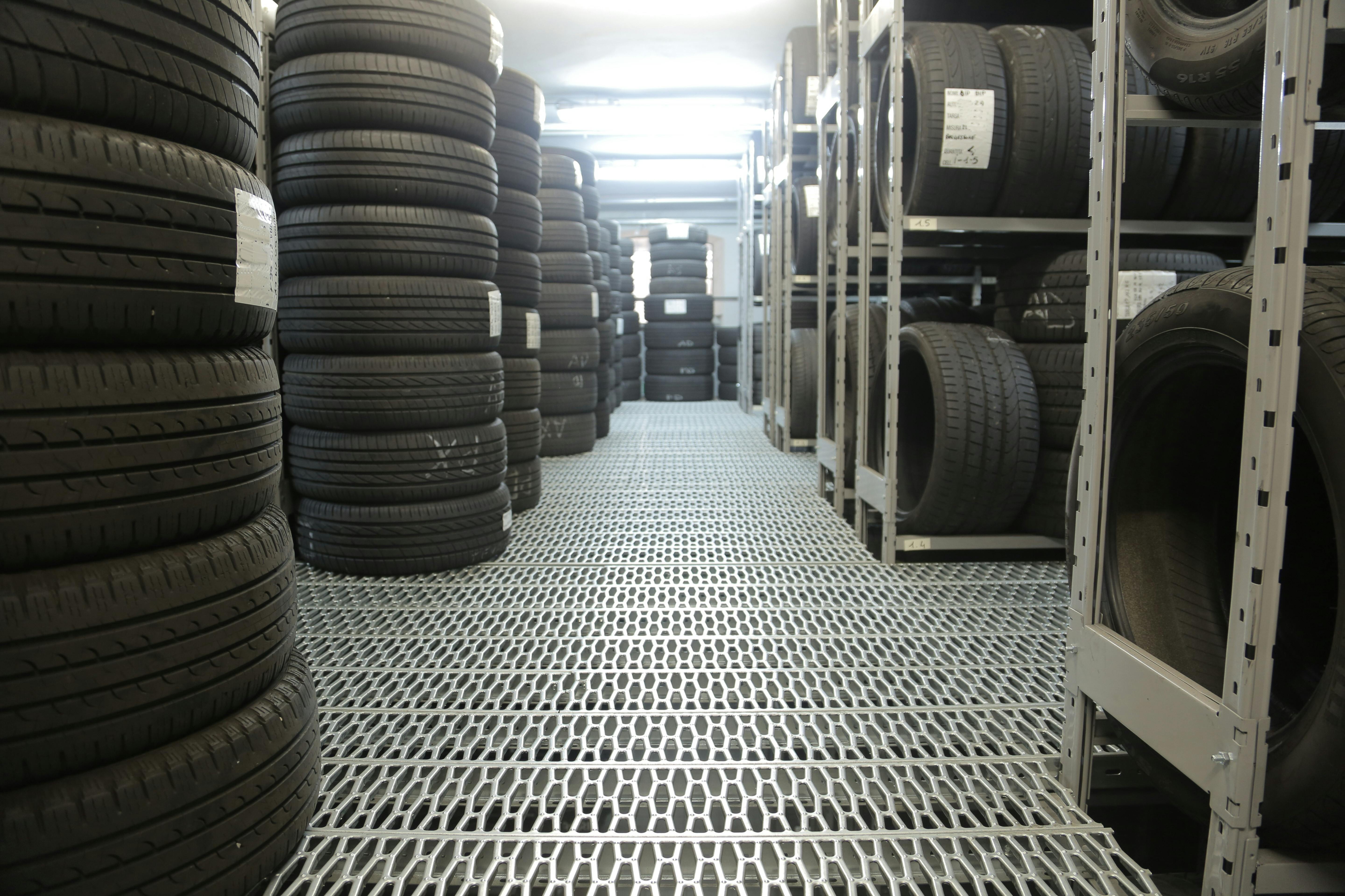 tyre service Tyres & Wheel Alignment