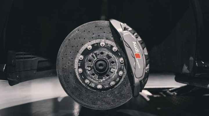 Brake Repairs & Brake Pad Replacement Guide: Signs, Costs & Safety Tips 1 brake repair